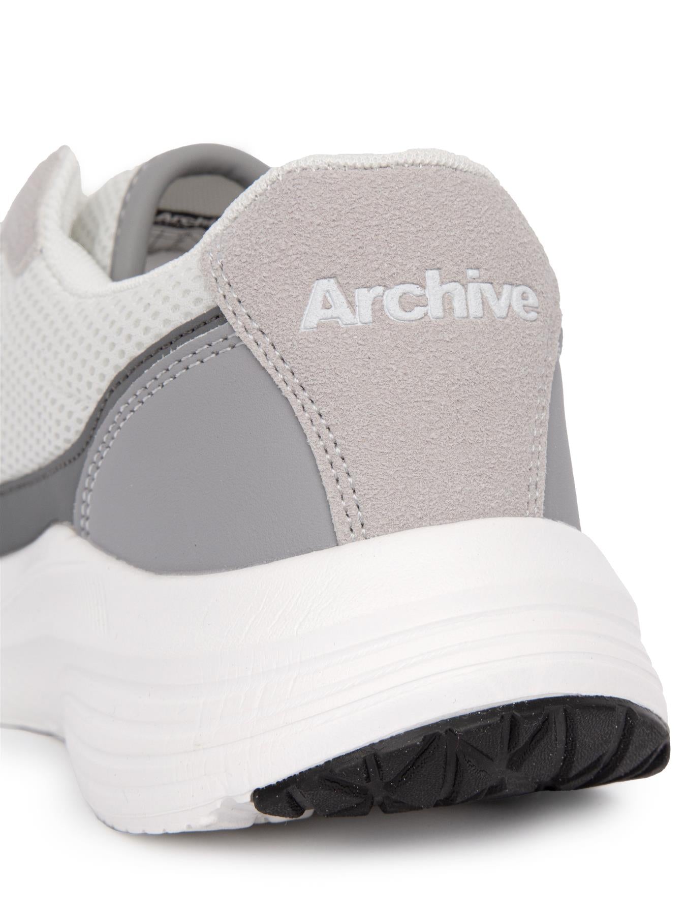 Archive Runner Trainers White