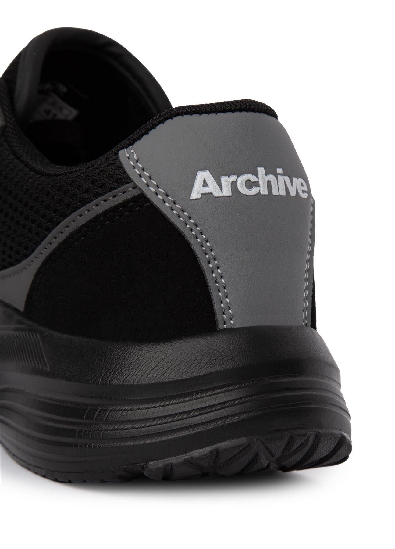 Archive Runner Trainers Black