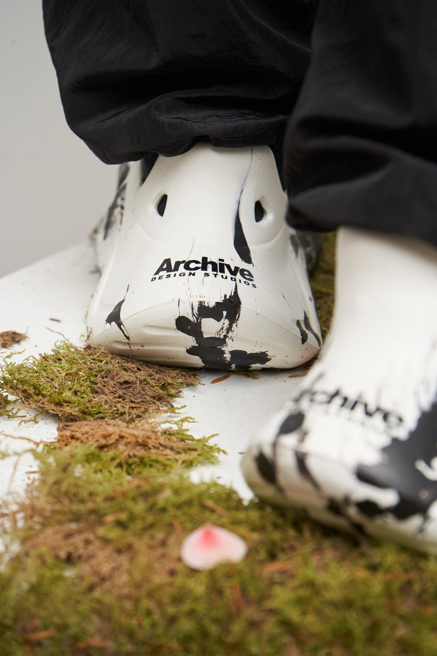 Archive Split Brush Trainers Black/White